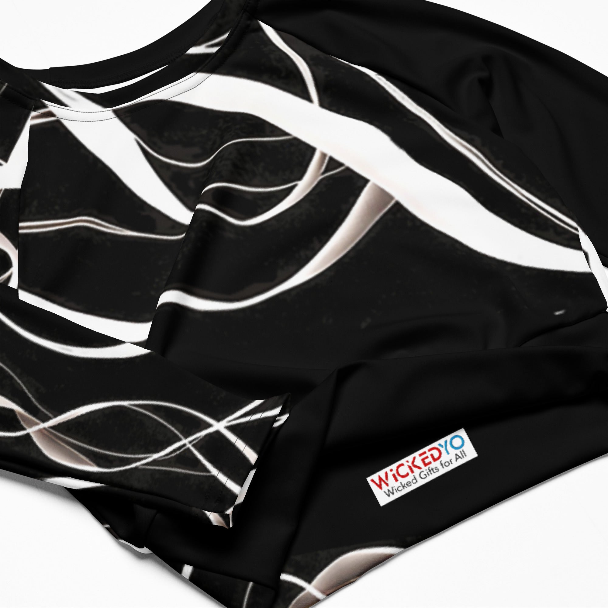 Dance crop top. Long-sleeved activewear and streetwear. Women's yoga or fitness top. La Danza by WickedYo